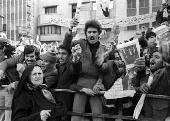 "דיסאוריינטלית" הוא ספר תובעני על תקופה היסטורית מרתקת