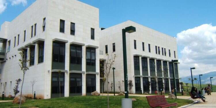 מכללת תל חי. צילום: גיל בר-און קורס לצדק חברתי ב"תל חי" מועבר בשיתוף ארגון שמאל קיצוני