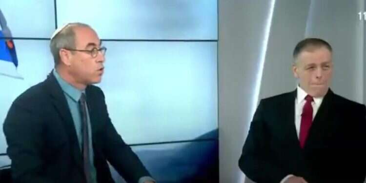 כמו איזה שני משוגעים: התקינות הפוליטית חוצה את גבולות הגרוטסקה