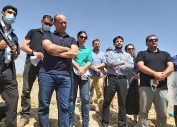 חברי הכנסת של ימינה בסיור בנגב, בשבוע שעבר. צילום: דוברות ימינה הבחירה להתמקד בצדדים השליליים בפזורה הבדואית היא טעות