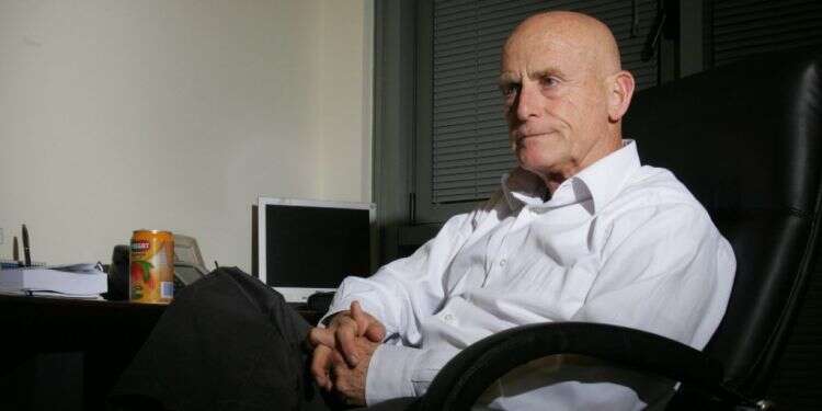 עמי אילון. צילום: מרים צחי עמי איילון, לא בבית ספרנו