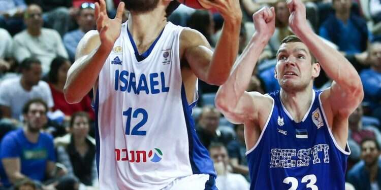 רפי מנקו. צילום: דני מרון רפי מנקו: בין אילת לספרד הוא חולם להגיע לירח