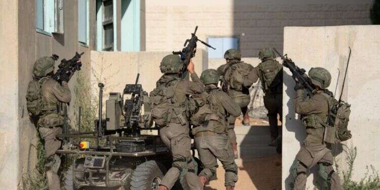 יחידת "רפאים" – הכירו את הסיוט הגדול של נסראללה