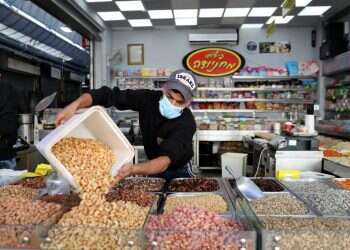 בדרך לאישוש המשק, יש לדאוג גם לצעירים