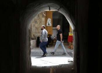 ניצול הקורונה: המושלים הפלסטינים מפגינים עצמאות