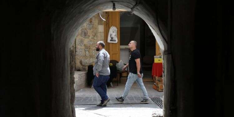 ניצול הקורונה: המושלים הפלסטינים מפגינים עצמאות