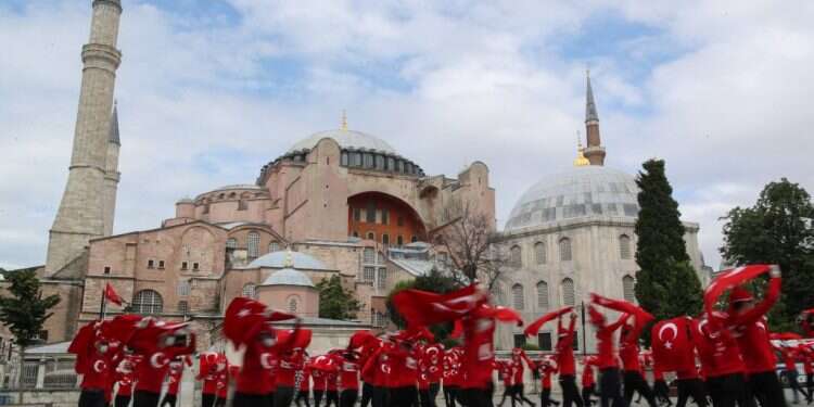 ארדואן: הפיכת הכנסייה הטורקית למסגד מבשרת את שחרור אל־אקצה