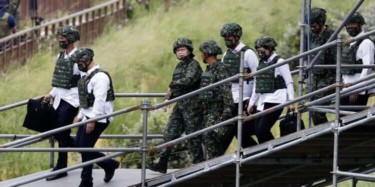 טאיוואן חוששת ומתריעה: "סין תספח אותנו בכוח"