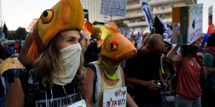 אם כולם בהפגנה היו בסדר, למה התחושה היא של חורבן?