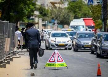 עדות מהסגר על העיר החרדית: "תחושה קשה של עלבון"