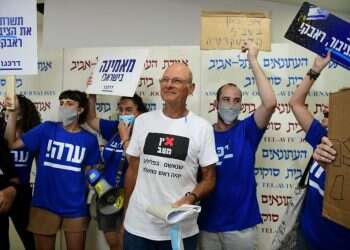 בריוני השמאל שואפים לאנרכיה בשם החוק והצדק