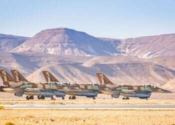 מטוסי קרב בבסיס רמון. צילום: דובר צה