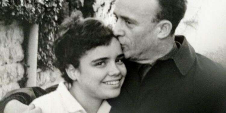 רבקה מרים ואביה הסופר לייב רוכמן נוצר, יצר וחי כנגד כל הסיכויים