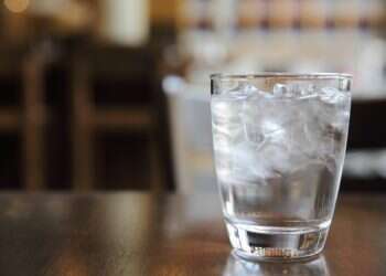 "מטעה את הצרכנים": בקשה לתביעה ייצוגית נגד בר המים "נעם 1"