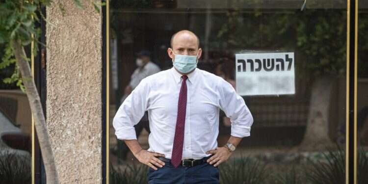 נפתלי בנט. צילום: אבישג שאר-ישוב "הממשלה חדלה מלתפקד. הגל השני הוא מחדל ישיר"