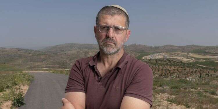 ''נקדם את הערכים שלנו מהמגרש של הגדולים''. אביחי בוארון. צילום: שריה דיאמנט מעמונה לליכוד: מאות מתפקדים חדשים מיו"ש למפלגת השלטון