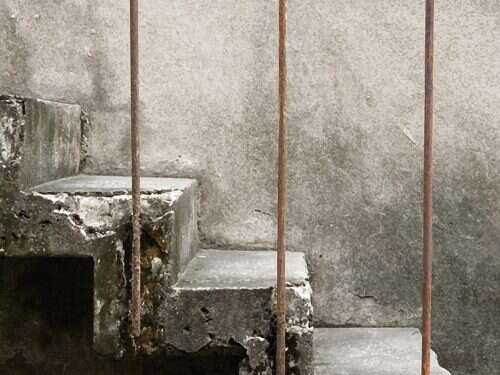 לא יכולתי לרשום את זה בתיק
אורית קלופשטוק, פרדס קינת העו"סית: קריאה קשה מנשוא, אבל חובה