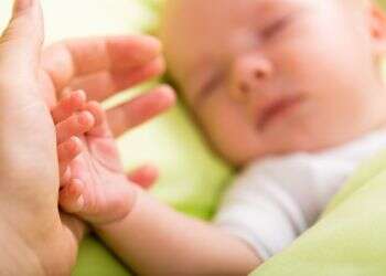 אביי, האם, ונחיצותו של שימוש תלמידי חכמים