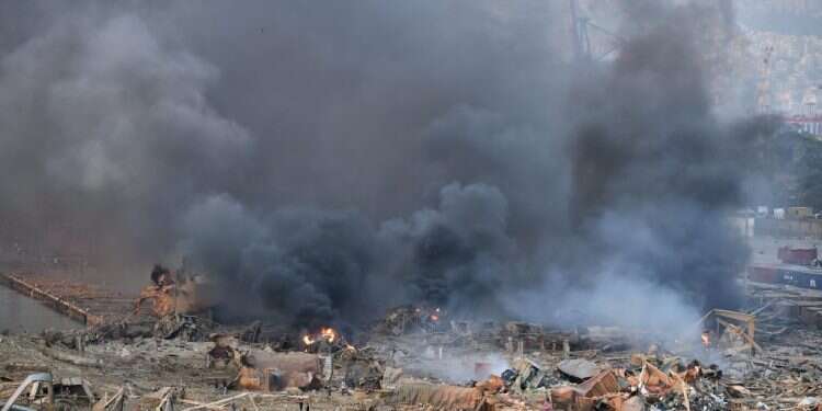 ההריסות בבירות. צילום: EPA בלבנון בישלו מזימה להשמדת ישראל, אז למה שנשלח סיוע?