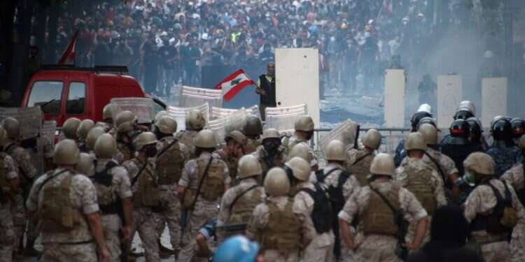 מהומות בלבנון: "נסראללה שטן, כלב איראני וכלבלב היהודים"