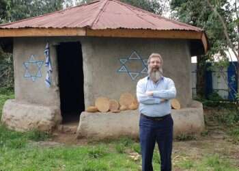 במקום מסעות לתפוצות, הרב העולמי נודד במרחבי הרוח