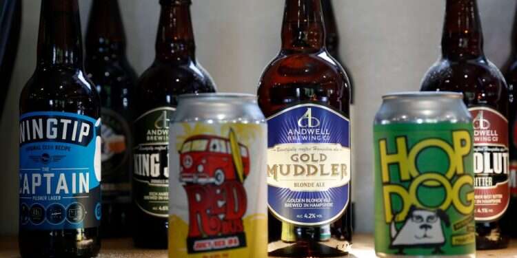 בירה. צילום: AFP על כל פשעי הקורונה תכסה קצת בירה