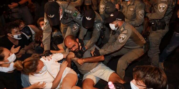 היועמ"ש מנדלבליט בעד מדינת משטרה