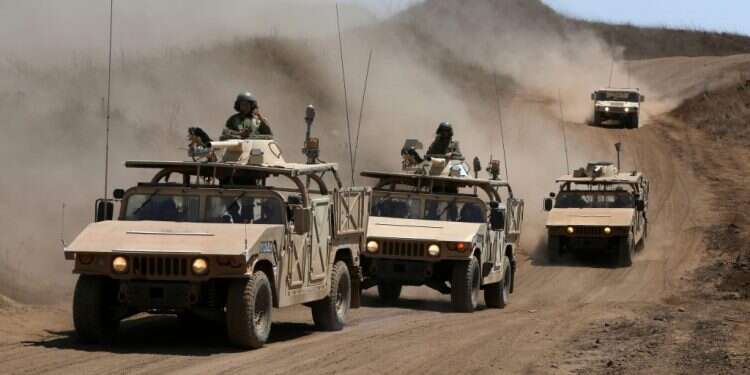 כוחות צהל בגבול הצפון. צילום: AFP בפעילותו הנחושה, צה"ל יצר הרתעה והרחיק מלחמה בצפון