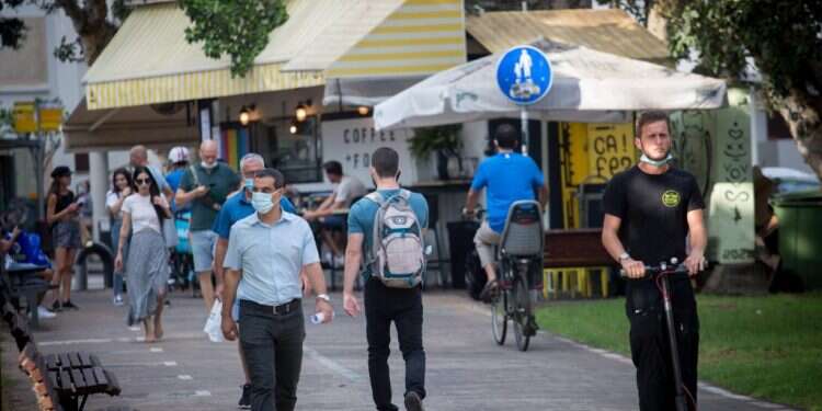 סמל להצלחה כלכלית. תל־אביב בשבוע שעבר. צילום: מרים אלסטר, פלאש 90 להתרגל למצב המוזר: כך תתמודד ישראל עם הקורונה