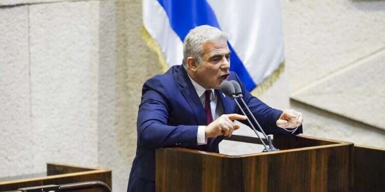 ההופעה הטובה ביותר בעיר: נתניהו ולפיד מתכוננים לבחירות