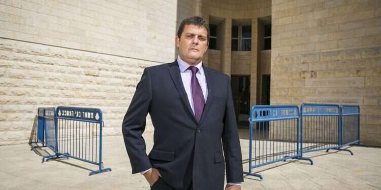 מתייצב למערכה: הח"כ הטרי מהליכוד שמתחייב לשנות את מערכת המשפט