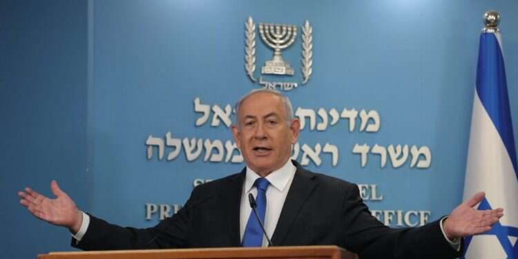 נתניהו במסיבת עיתונאים על הנורמליזציה עם איחוד האמירויות הערביות. צילום: יונתן זינדל/פלאש90 לא נורמליזציה: נתניהו הוכיח ששותפים יש רק בכישלונות