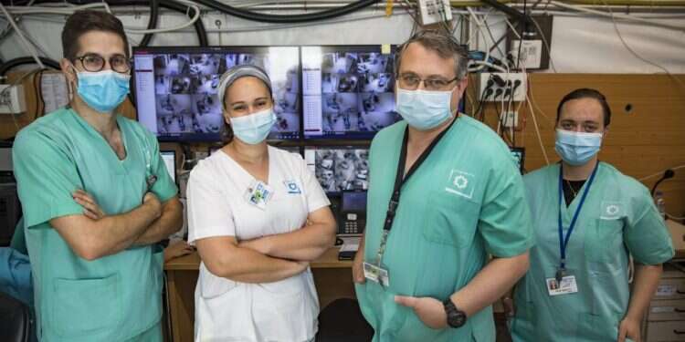 מימין: מיכל גרבסקי, ד "החוויות שעברנו במחלקת הקורונה ישאירו בנו צלקות"