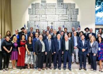 מחוברים, למרות הכול: מפגש בין קצוות בחברה הישראלית