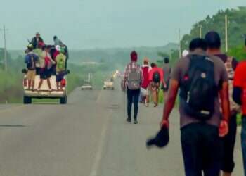 נו ספיק אינגליש: המהגרים שלא מוותרים