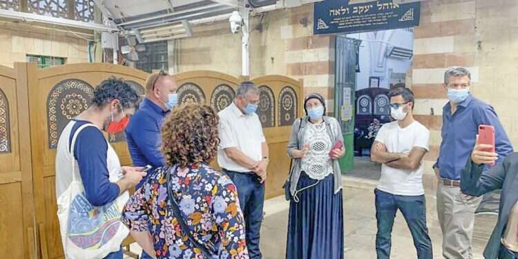 היוזמה להפיח קצת אחווה בחברה הישראלית המסוכסכת