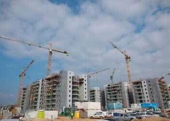 הביקוש למשכנתאות גובר, אבל "אין התנפלות" על הנדל"ן