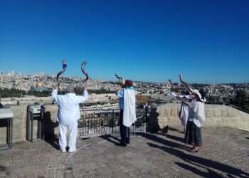 תקיעת שופר גם בשבת: הייתכן?