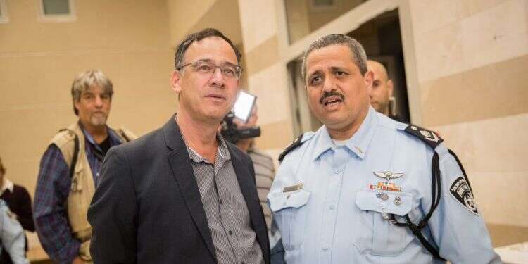 לא ממלכתיים, מערכתיים: הבעייתיות של "שומרי הסף"