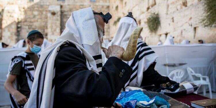 השנה החדשה דורשת דבר אחד מתבקש: פשוט להתבגר