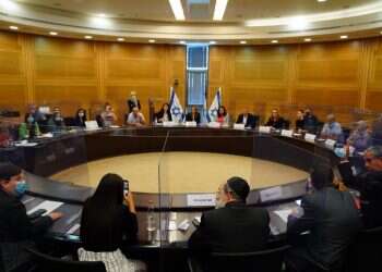 מכחישי הקורונה הגיעו לכנסת: "לוותר על הסגרים והמסכות"