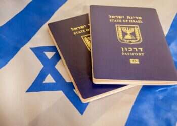 "כמחצית ה'עולים' מצרפת השנה רק רוצים דרכון ישראלי"
