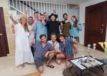 "גם אם יגיעו רק ארבעה אנשים, אנחנו בבית חב"ד נישאר פתוחים"