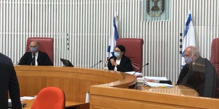 "זה מתהפך גם עליכם": בג"ץ בביקורת על מנדלבליט