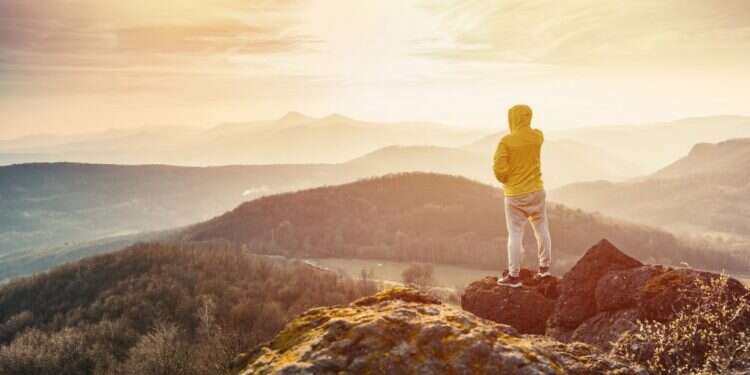אל מקום שבו אולי כמו הר נבו רואים רחוק רואים שקוף. צילום: שאטרסטוק רואים רחוק רואים שקוף: הפער בין המנהיגות לעם