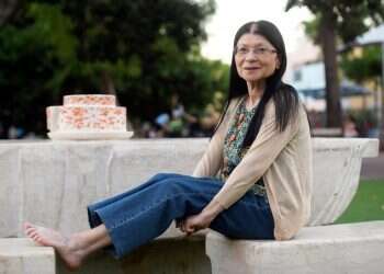 הספר ה-72: "אני רוצה לבוא לעולם עם השירה שלי"