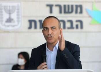 פרויקטור הקורונה פרופ' רוני גמזו. צילום: גדעון מרקוביץ מלכודת קורונה: פרישתו הצפויה של גמזו תהיה אסון למערכת