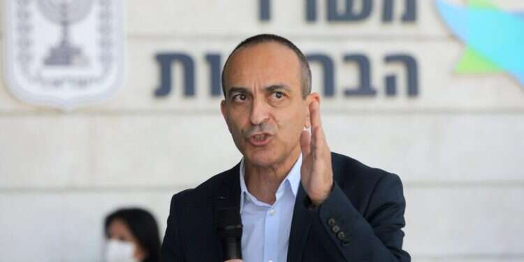 מלכודת קורונה: פרישתו הצפויה של גמזו תהיה אסון למערכת