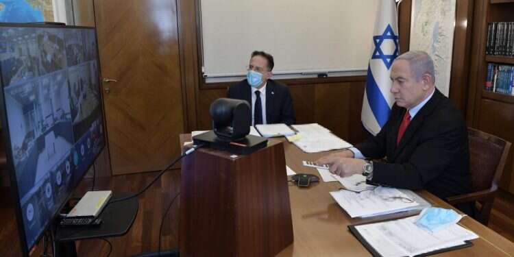 במקום אהבה ואחדות שורות, נתניהו גורר אותנו לוויכוחי סרק