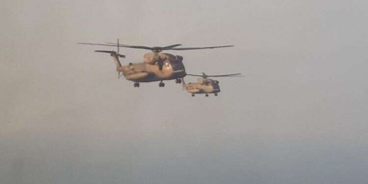 אימון מסוקים בקפריסין, צילום: דובר צה איך מכניסים מפלצות ברזל למדינה עוינת?